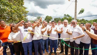 Rafael Fonteles inaugura trecho da PI-115, calçamento e recuperação de barragem