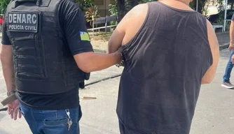 Polícia Civil prende homem suspeito de traficar drogas em mercado público