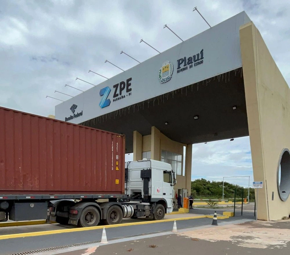 A cera de carnaúba fabricada pela Agrocera Piauí tem como destino Amsterdam.