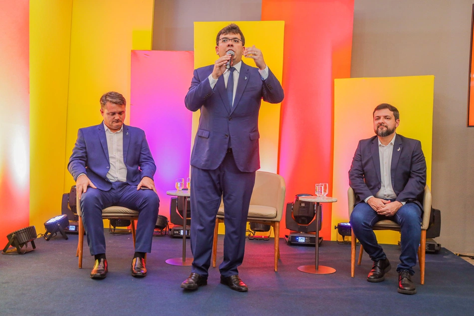 Rafael Fonteles inaugura Hub Investe Piauí em Teresina
