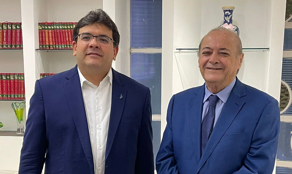Sílvio Mendes se reúne com o governador Rafael Fonteles no Karnak - Viagora