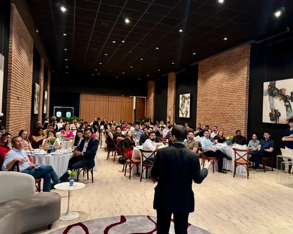 Semarh promove happy hour com jornalistas para divulgar balanço de 2024