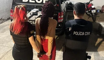 Mulher presa durante "Operação Saturação" em Teresina