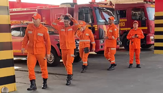 Bombeiros Militares seguem entregando doações para vítimas de alagamento em Picos