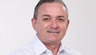 Prefeito de Sigefredo Pacheco, Murilo Bandeira da Silva.