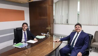 Assembleia Legislativa recebe visita do governador do Piauí
