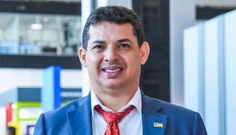 João Arilson,  prefeito de Lagoa de São Francisco
