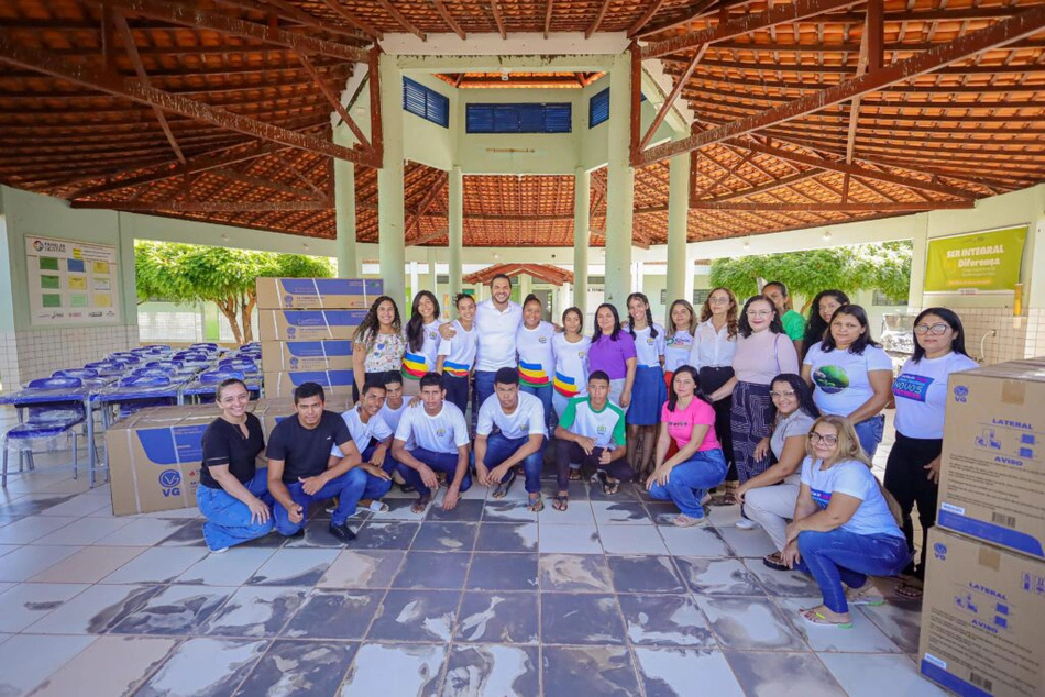 Governo do Piauí realiza entrega de equipamentos e melhorias estruturais em escolas de Tempo Integral