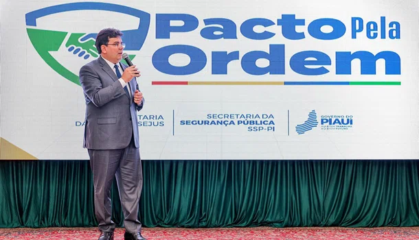 Rafael Fonteles durante lançamento do Pacto pela Ordem