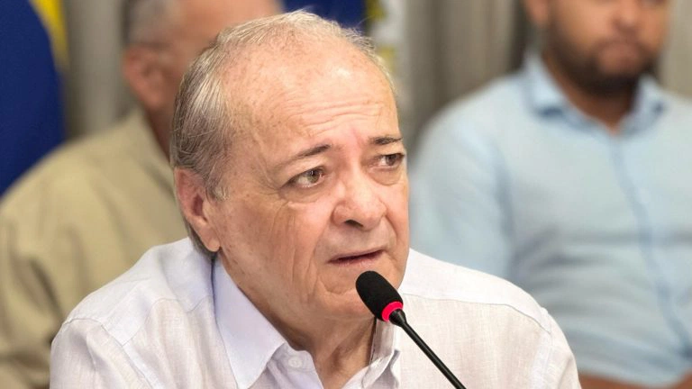 Silvio Mendes participa de reunião com secretariado para discutir finanças e orçamentário de Teresina