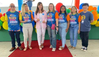 Prefeita Ivanária participar de evento sobre neurodivergência