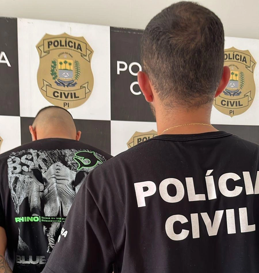 Suspeito preso por roubo com uso de arma