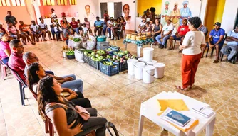SAF entrega alimentos para comunidade quilombola