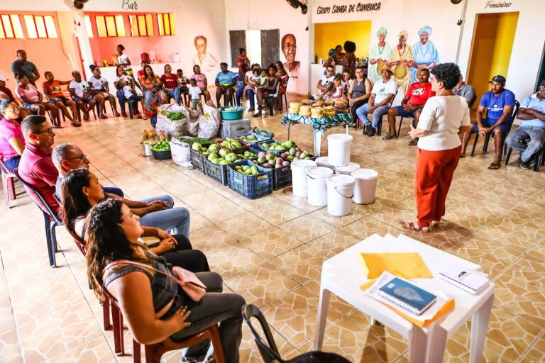 SAF entrega alimentos para comunidade quilombola