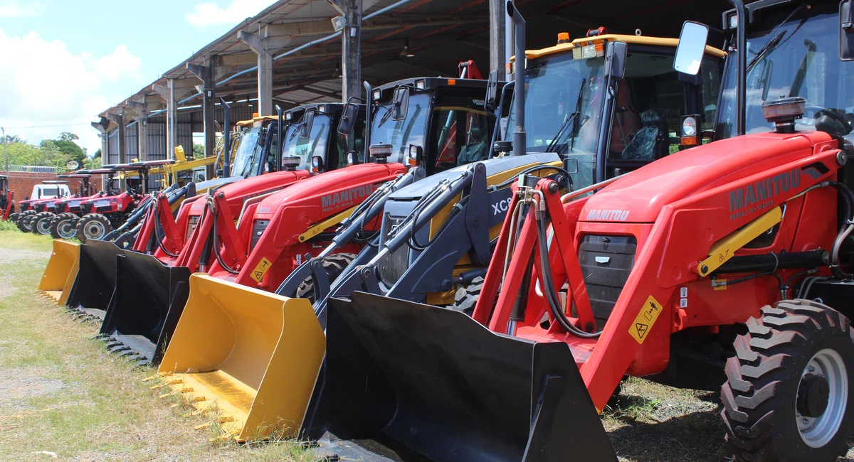 Entrega de tratores agrícolas