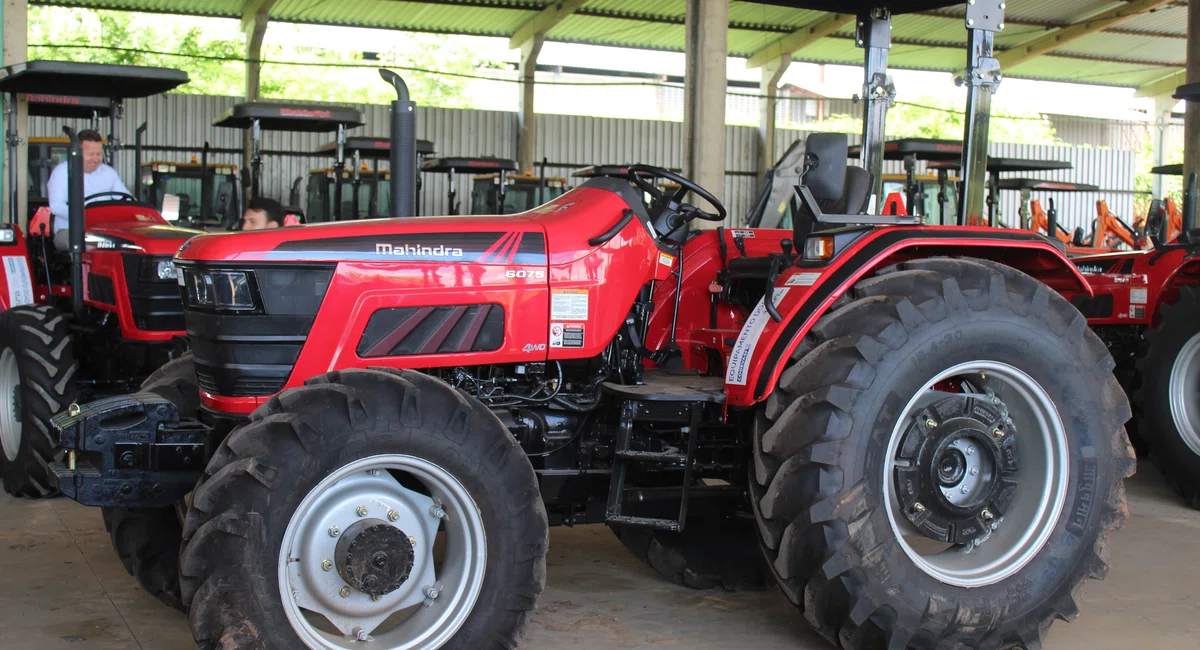 Trator agrícola