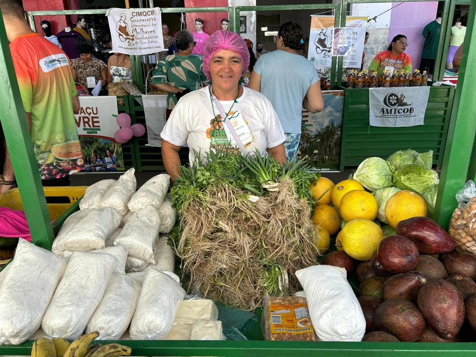 Comerciante na Feira da Fartura