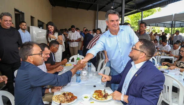 Almoço com lideranças