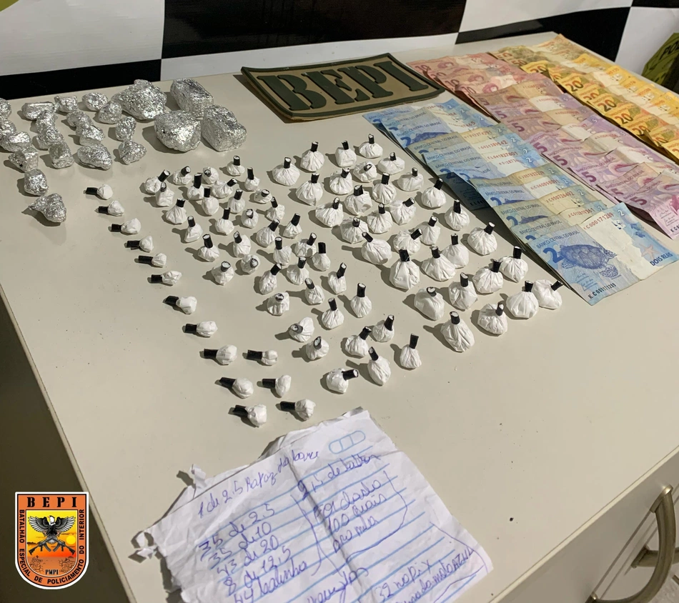 Materiais apreendidos pela Polícia Militar