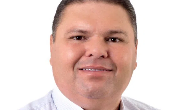 Prefeito de São José do Piauí, Admaelton Bezerra