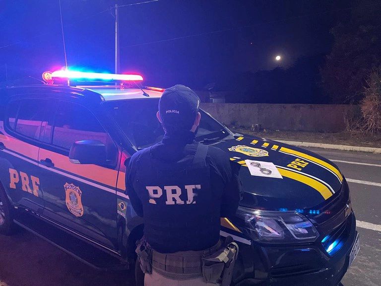 PRF cumpre mandado de prisão por pensão alimentícia