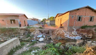 Início de construção de passagem molhada no bairro Areias