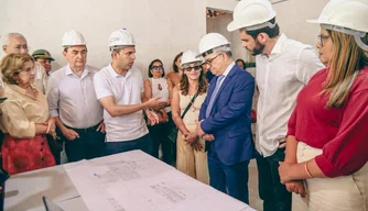 Desembargador Aderson Nogueira, governador em exercício do Piauí vistoria obras da 10ª GRE