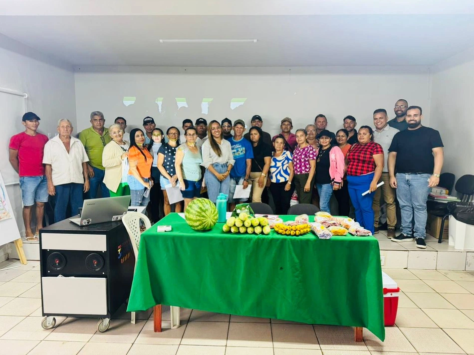 Reunião com agricultores familiares para planejamento do PNAE 2026