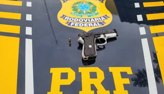 Arma de fogo apreendida durante atendimento à acidente em Picos
