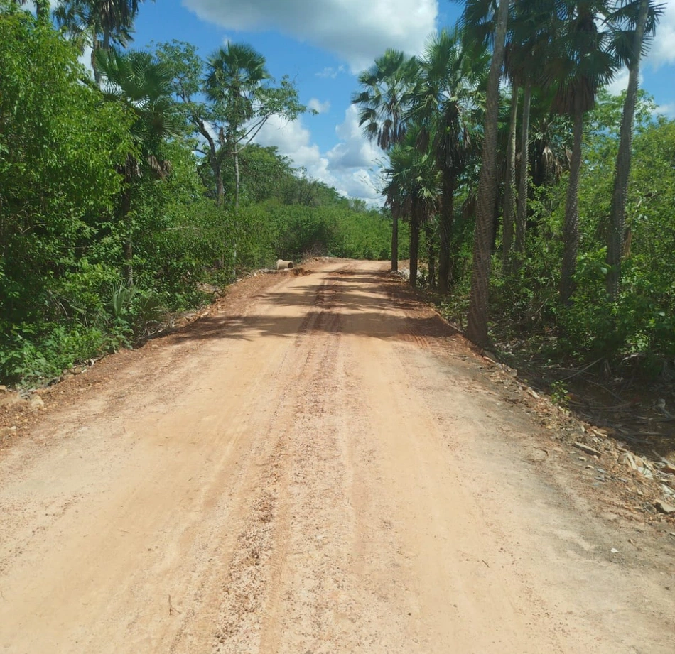Obras de recuperação e construção de pontes na zona rural
