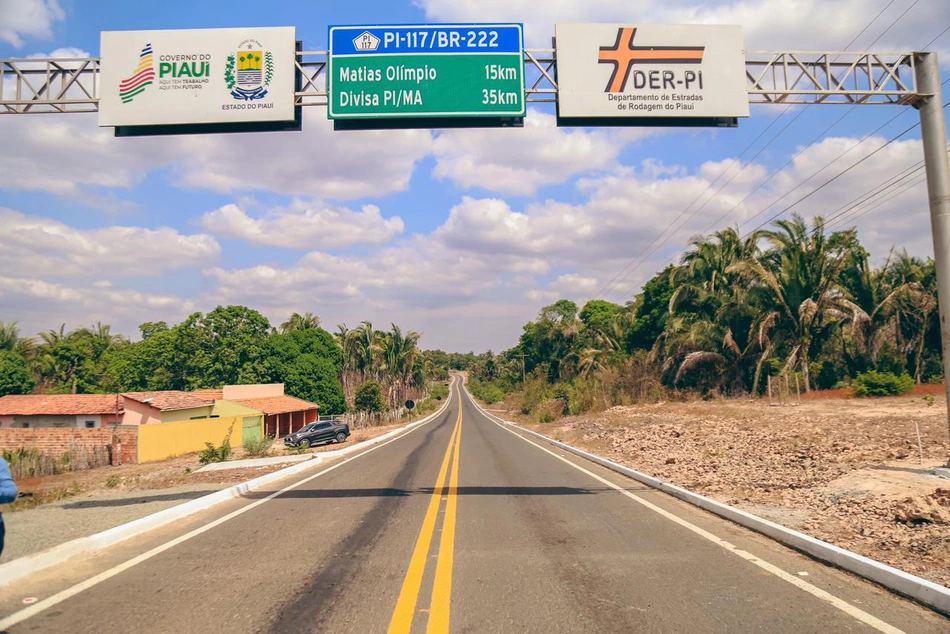 BR-222 próximo à Esperantina