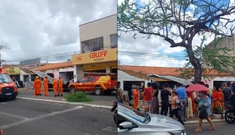 Fachadas de lojas desabam e funcionários ficam presos na Avenida Principal do Dirceu
