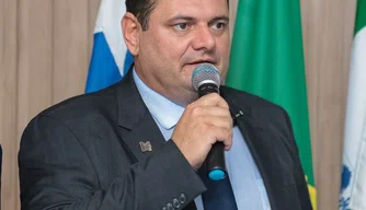 Prefeito de Bertolínia, Rodrigo Martins