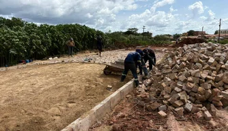 Pavimentação e continuação da Avenida Juarez Távora no bairro Nova Esperança