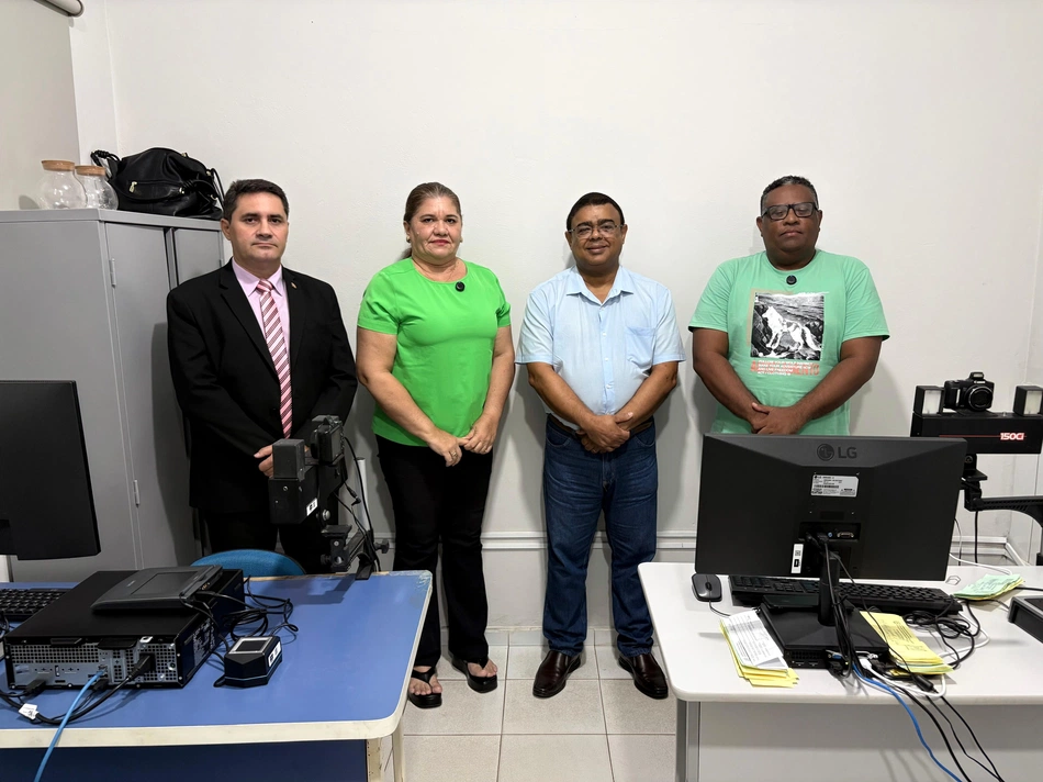kit técnico para emissão da Carteira de Identidade