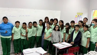 Prefeita visita Escola Municipal Escritor Antônio Sampaio