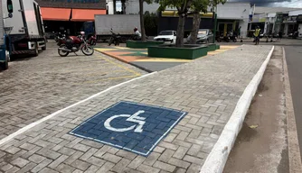 Prefeita Ivanária Sampaio revitaliza praça e melhora mobilidade no Centro de Esperantina