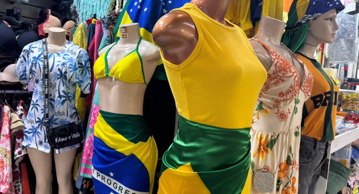 Busca por camisas da seleção brasileira movimentam as vendas do Shopping da Cidade de Teresina