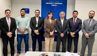 Ivanária Sampaio cumpre agenda na Caixa Econômica e avança em projetos habitacionais para Esperantina