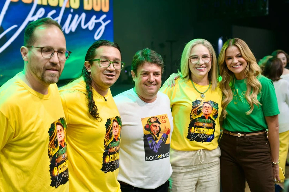 Exibição do documentário  Colisão dos Destinos  sobre o ex-presidente Jair Bolsonaro