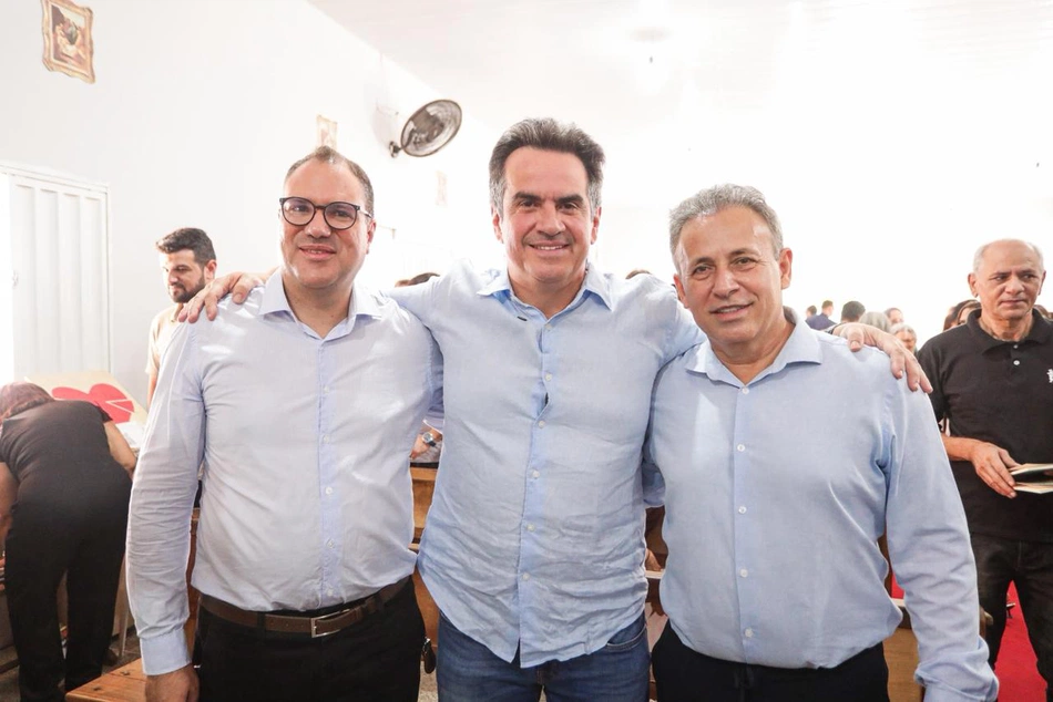 Ciro garante novos recursos para obras e aquisição de veículos da saúde