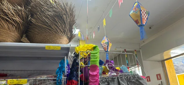 Festas juninas movimentam vendas de artigos temáticos no setor comercial de Teresina
