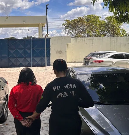 Falsa advogada é conduzida após tentar entrar em penitenciária de Teresina