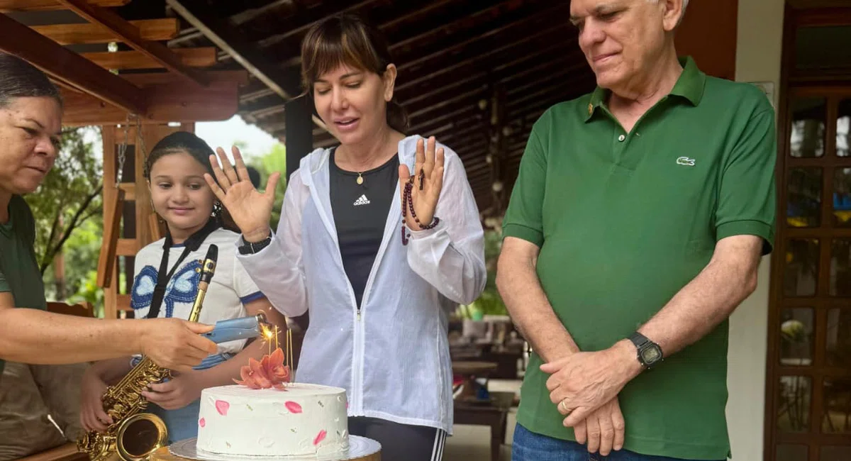 Banda Municipal Mestre Chico presta homenagem à prefeita Ivanária Sampaio em alusão ao seu aniversário