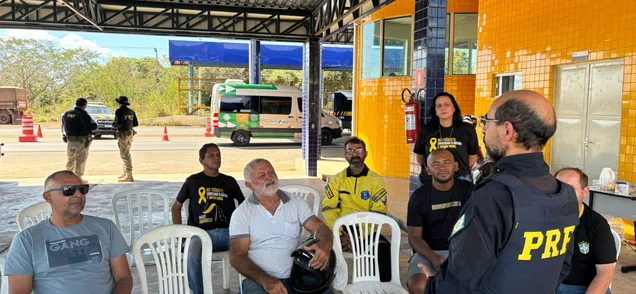 PRF e Strans promovem ação educativa pelos 18 anos da Lei Seca na BR-316 em Teresina