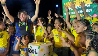 Prefeita Ivanária Sampaio comemora aniversário ao lado de amigos