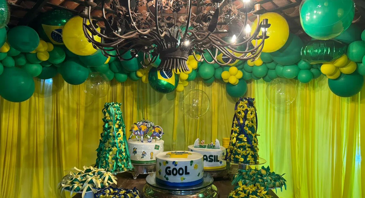 Prefeita Ivanária Sampaio comemora aniversário ao lado de amigos