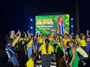 Prefeita Ivanária Sampaio comemora aniversário ao lado de amigos