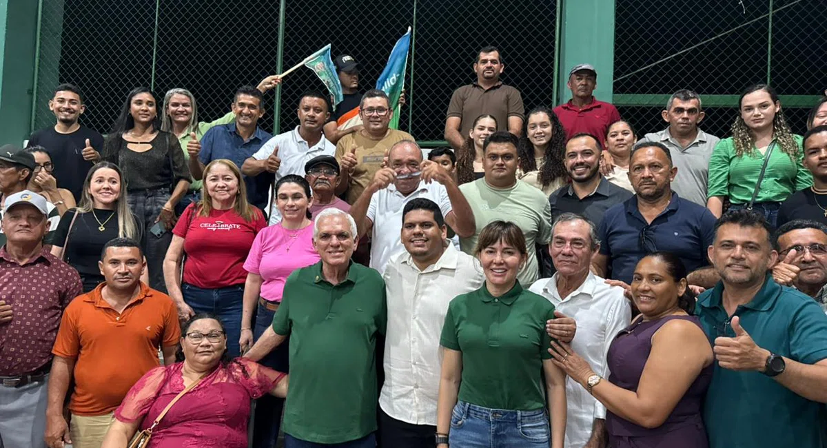 Ginásio Dídimo de Castro fica lotado durante lançamento das pré-candidaturas de Themistocles Filho e Marco