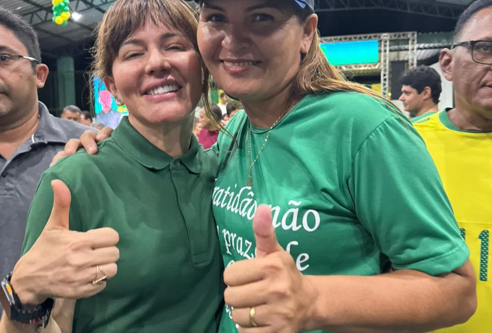 Ginásio Dídimo de Castro fica lotado durante lançamento das pré-candidaturas de Themistocles Filho e Marco